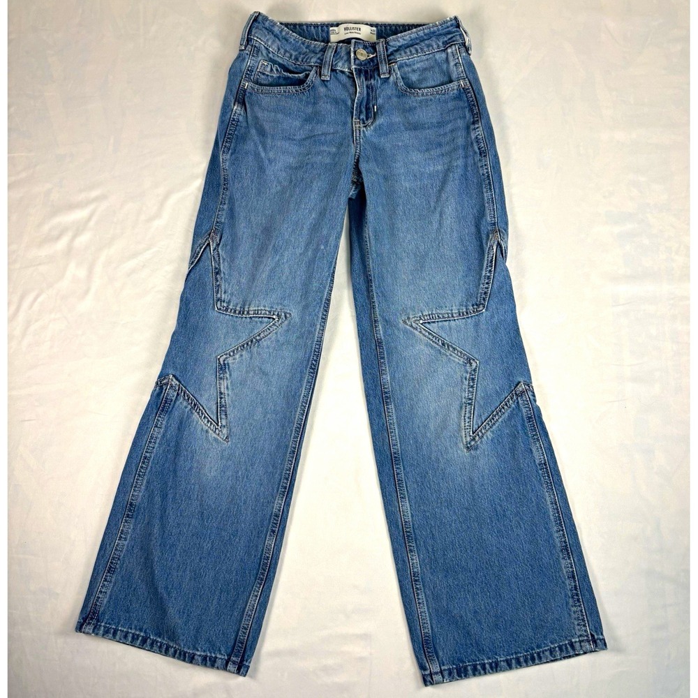 Hollister Low-Rise Baggy Y2K Inspired Jeans — Women's W23 Short, Medium Wash